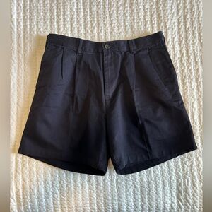 Nautica expandable waist pleated men’s shorts size 32, 6.5 inch inseam